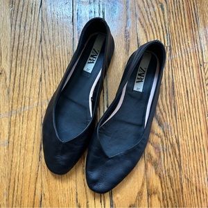 Zara Black Ballet Flats Size 37 / 6.5